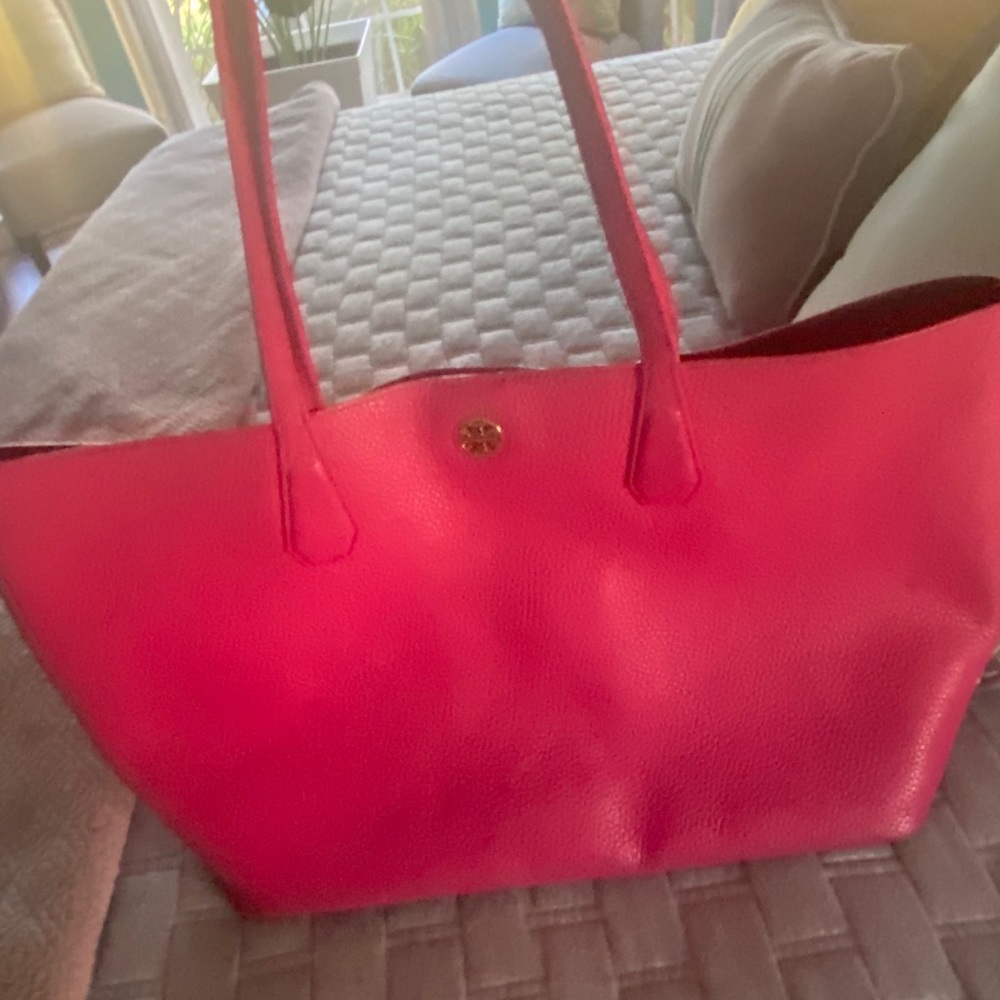Torch Burch tote